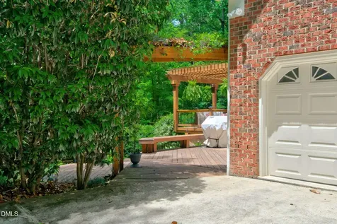 10705 Leslie Drive Raleigh NC 27615