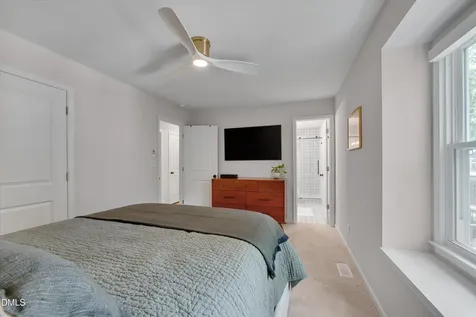 1109 Seabrook Avenue Cary NC 27511