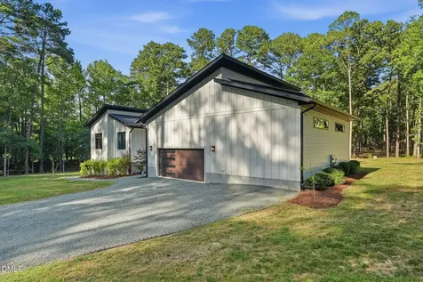 4628 Hibiscus Lane Chapel Hill NC 27516