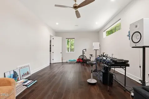 4628 Hibiscus Lane Chapel Hill NC 27516