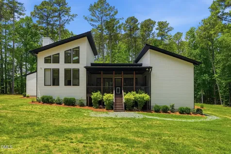 4628 Hibiscus Lane Chapel Hill NC 27516