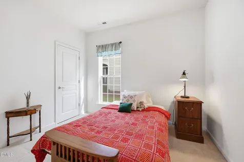 537 Tomkins Loop Cary NC 27519