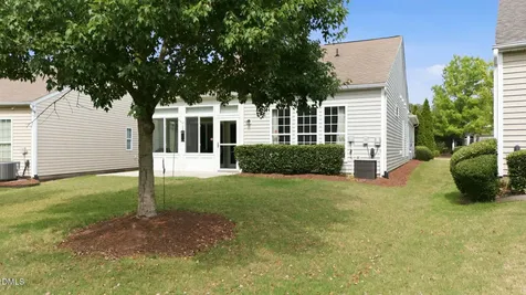 537 Tomkins Loop Cary NC 27519