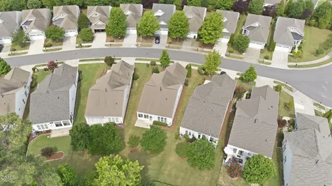 537 Tomkins Loop Cary NC 27519