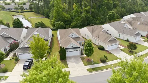 537 Tomkins Loop Cary NC 27519