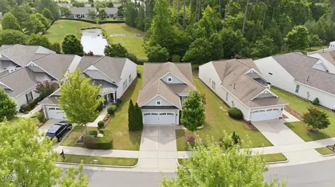 537 Tomkins Loop Cary NC 27519