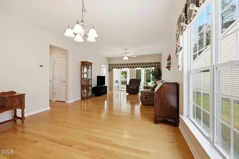 537 Tomkins Loop Cary NC 27519