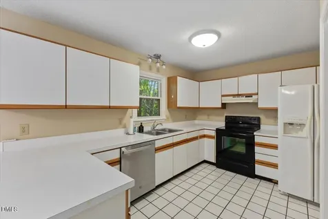5112 Simmons Branch Trail Raleigh NC 27606
