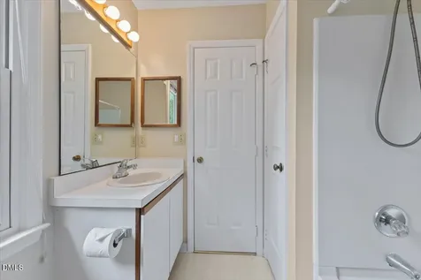 5112 Simmons Branch Trail Raleigh NC 27606