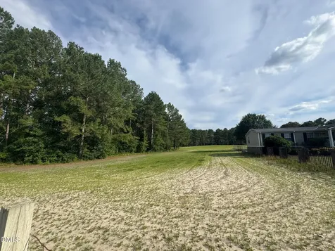 113 Pine Log Lane Roseboro NC 28382
