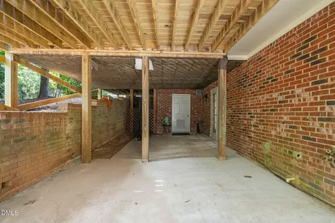 3516 Ranlo Drive Raleigh NC 27612