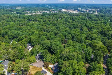 3516 Ranlo Drive Raleigh NC 27612