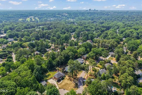3516 Ranlo Drive Raleigh NC 27612