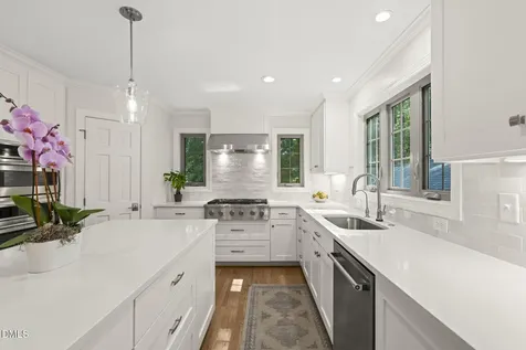 3516 Ranlo Drive Raleigh NC 27612
