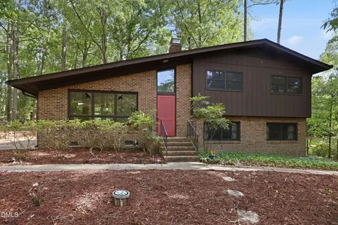 1904 Overland Drive Chapel Hill NC 27517
