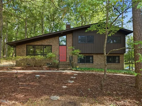 1904 Overland Drive Chapel Hill NC 27517