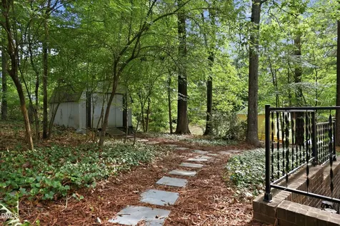 1904 Overland Drive Chapel Hill NC 27517