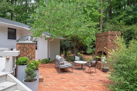 809 Tinkerbell Road Chapel Hill NC 27517