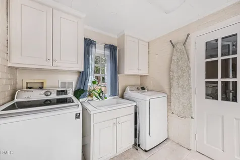 3725 Hope Valley Road Durham NC 27707