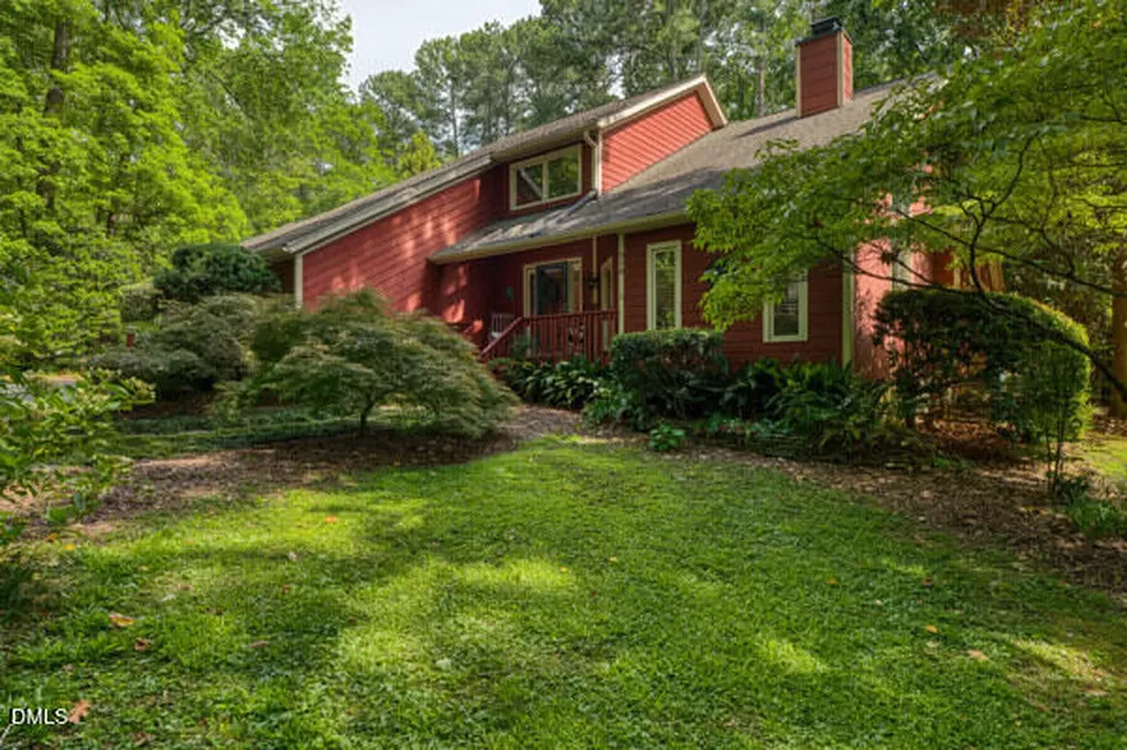 818 Lake Forest Drive Raleigh NC 27615