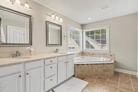 102 Maple Crest Court Apex NC 27502