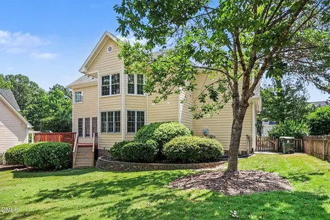 102 Maple Crest Court Apex NC 27502