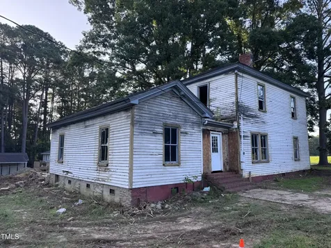 12670 Robbins Road Youngsville NC 27596