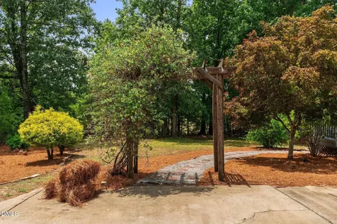 2901 Lauren Oaks Drive Raleigh NC 27616
