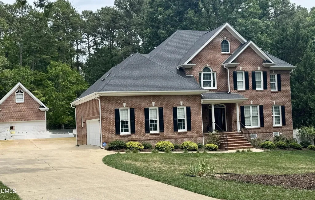 10108 Clairbourne Place Raleigh NC 27615
