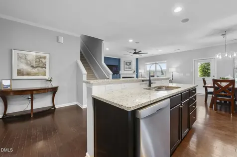 2504 Averon Drive Fuquay Varina NC 27526