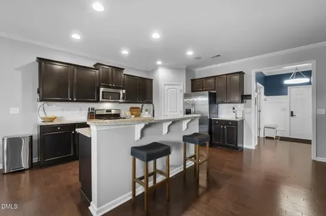 2504 Averon Drive Fuquay Varina NC 27526
