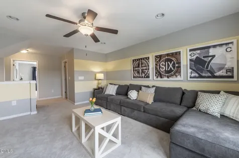 2504 Averon Drive Fuquay Varina NC 27526