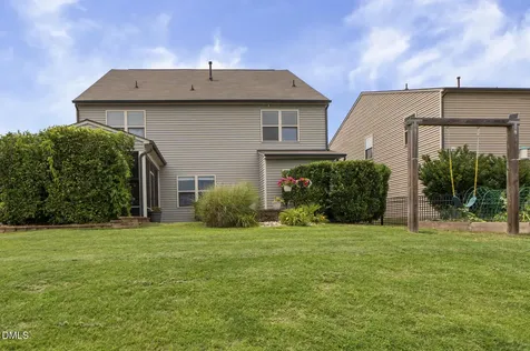2504 Averon Drive Fuquay Varina NC 27526