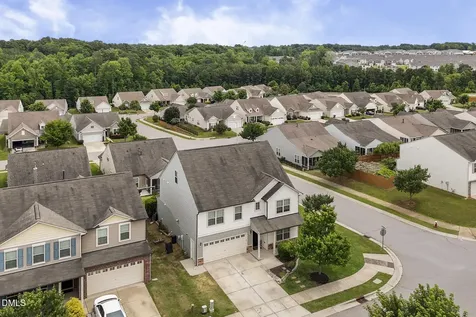 2504 Averon Drive Fuquay Varina NC 27526