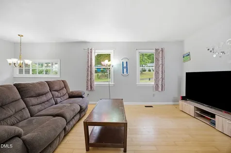 1545 Seabrook Avenue Cary NC 27511