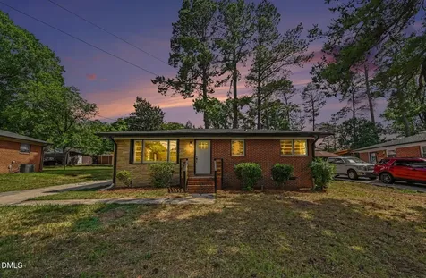 912 Larchwood Drive Durham NC 27713
