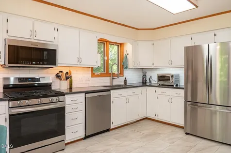 612 Wildwood Lane Graham NC 27253