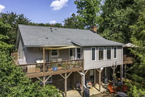 1112 Meadowbrook Trail Hillsborough NC 27278