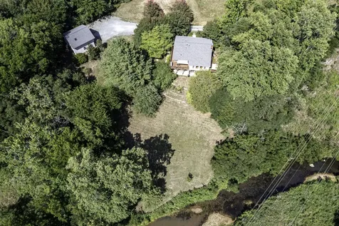 1112 Meadowbrook Trail Hillsborough NC 27278