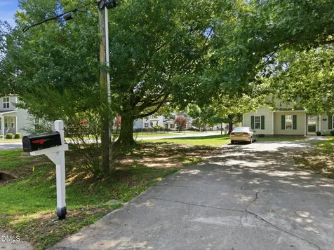 412 N College Street Youngsville NC 27596