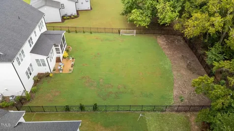 932 Lily Claire Lane Fuquay Varina NC 27526