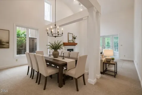 1 Ellsworth Court Chapel Hill NC 27517