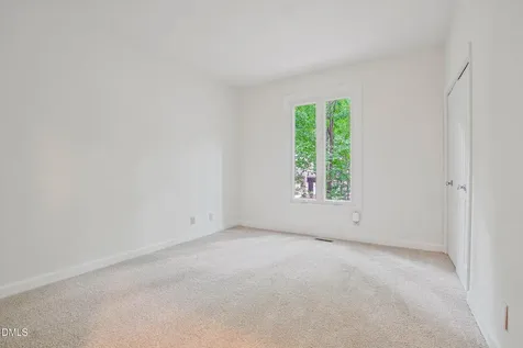 1 Ellsworth Court Chapel Hill NC 27517