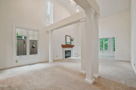 1 Ellsworth Court Chapel Hill NC 27517