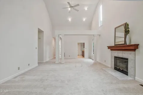 1 Ellsworth Court Chapel Hill NC 27517