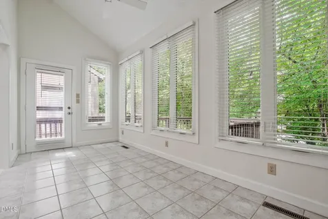 1 Ellsworth Court Chapel Hill NC 27517