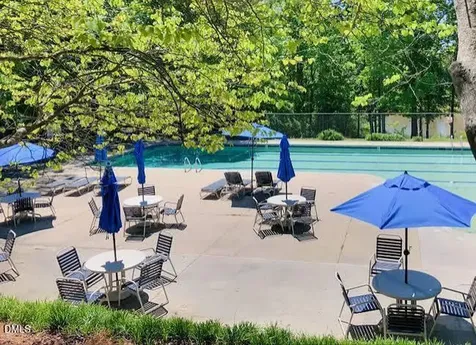 1 Ellsworth Court Chapel Hill NC 27517