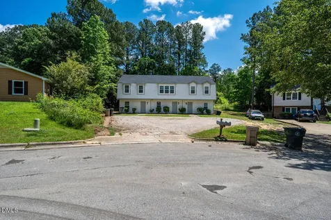 105 Stowe Place Garner NC 27529