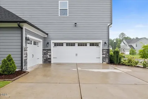 312 Silent Bend Drive Holly Springs NC 27540