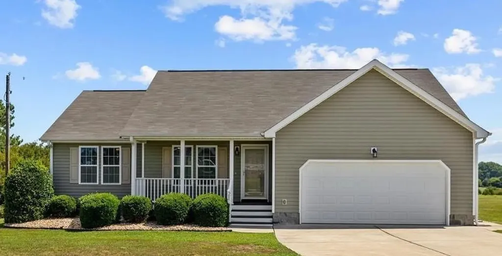 21 Hunters Point Court Angier NC 27501